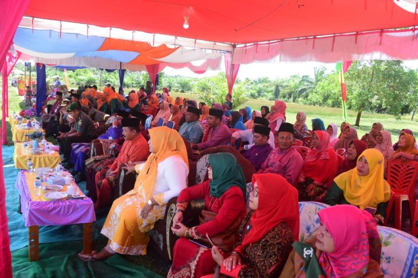 Sejumlah pejabat dan tamu undangan